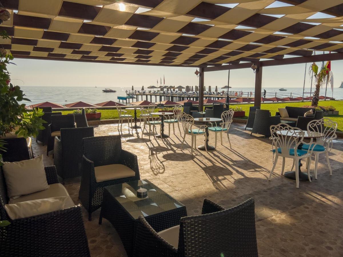 Hotel Aqi Hydros Club à Kemer Extérieur photo The restaurant at the hotel
