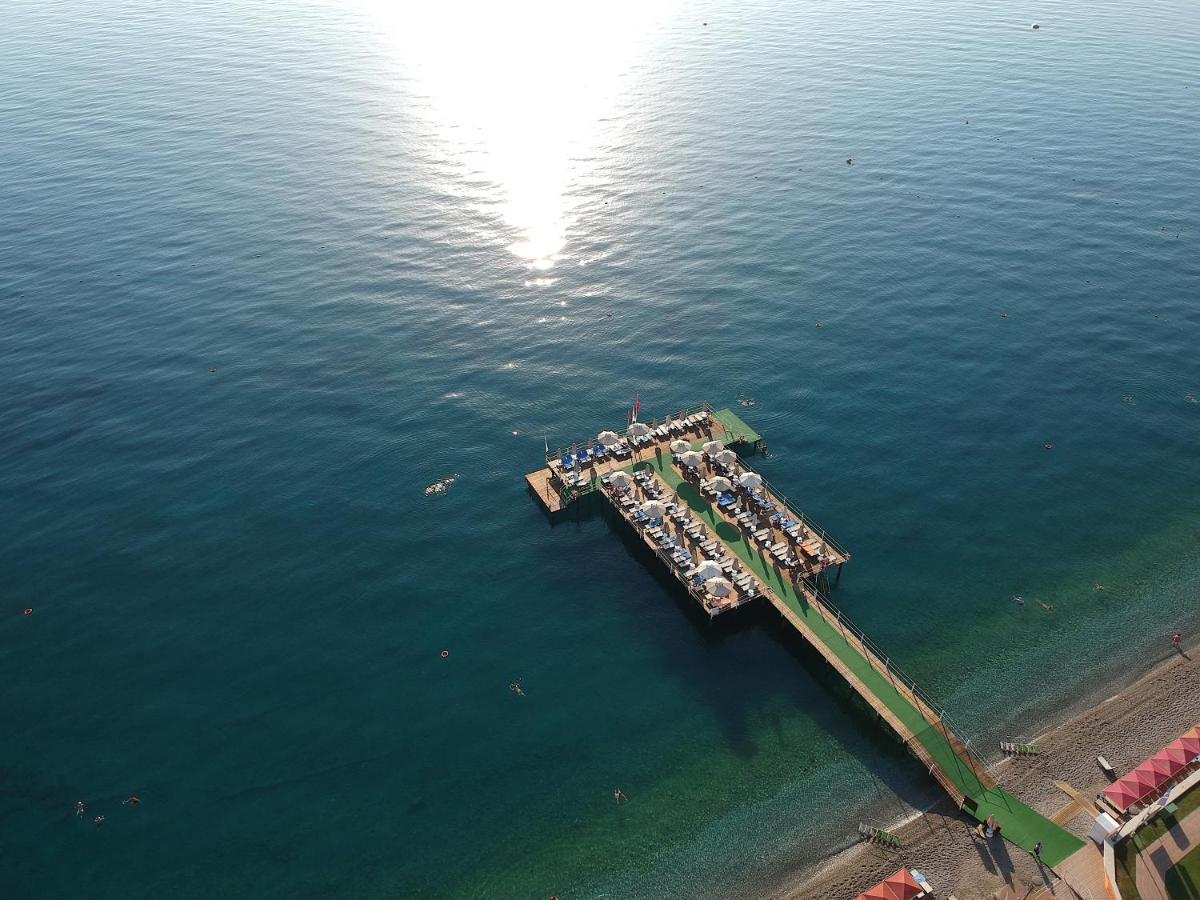 Hotel Aqi Hydros Club à Kemer Extérieur photo Aerial view of the pier